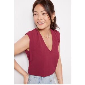 Evereve Trista Pleated Shoulder Top. Size XL.